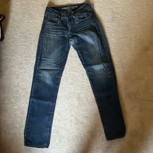 Women's jeans American Eagle Outfitters, SZ 4. (Used)
